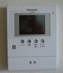 �J���[�e���r�h�A�z���e�@